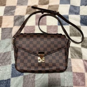 Crossbody Messenger Bag